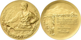Reichenberg
 Vergoldete Bronzemedaille o.J. (F. Mänert) Auszeichnung für langjährige treue Mitarbeit bei der Handels- und Gewerbekammer. Schmied nebe...