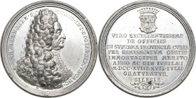 Schlesien-Medaillen
 Zinnmedaille mit Kupferstift 1718 (P.H. Müller) Auf das 50-jährige Dienstjubiläum des Freiherrn Johann Andrian von Plencken, Obe...