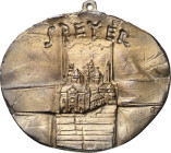 Speyer-Stadt
 Weißmetallgußmedaille 2004. Speyer. Ansicht des Speyerer Domes in der Mitte eines Kreuzes. Randpunze: G. 49,2 x 60 mm, 60,87 g. Mit Ori...