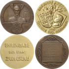 Zwickau
 Vergoldete Bronzemedaille 1935 (unsigniert) Ehrengabe der Stadt anlässlich der 800-Jahrfeier. Auf Lorbeer- und Eichenzweig das Stadtwappen s...