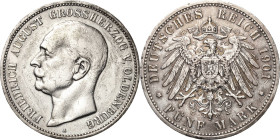 Oldenburg
Friedrich August 1900-1918 5 Mark 1901 A Jaeger 95 Kl. Randfehler, leicht bearbeitet, sehr schön