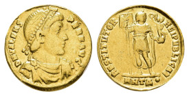 MÜNZEN RÖMISCHE KAISERZEIT, Valens, 364-378, Solidus (4,28g), Antiochia. Av: Büste nach rechts, darum Umschrift. Rev: Stehender Kaiser mit Labarum und...