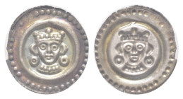 Ulm, königliche Münzstätte, Brakteat (0,36g), Konradin, 1254-1268. Königskopf zwischen zwei Ringen. Berger 2617, Slg. Bonhoff 1873, wz. Randausbruch, ...