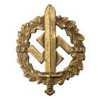 SA-Sportabzeichen in Bronze, 1. Typ (1933-1934), Bronze vergoldet, rückseitig mit Stempel "EIGENTUM D. CHEFS D. / AUSBILDUNGWESEN" und Hersteller "BON...