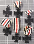 6x Ehrenkreuz des Weltkrieges 1914-1918 für Witwen und Eltern gefallener Kriegsteilnehmer, Eisen geschwärzt, 5x am Band oder Bandabschnitt, OEK 3803/3...