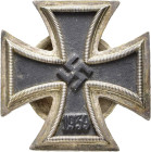 Eisernes Kreuz 1939 1. Klasse, magnetisch, flach, an Schraubscheibe, OEK 3822/6, Zustand 2.
