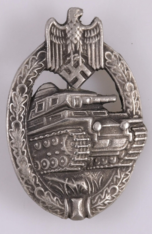 Panzerkampfabzeichen in Silber, Zink versilbert, halbhohle Prägung, Hersteller A...