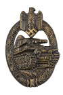 Panzerkampfabzeichen in Bronze, Hohlprägung, rückseitig mit Herstellerzeichen "AS" für die Firma Adolf Scholze Gablonz, OEK 3906/1, Zustand 2.