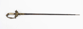 Frankreich, Offiziers Degen Nationalgarde zur Zeit Louis Philipp I., um 1810, Dreikantstichklinge mit vergoldeten Zierätzungen auf gebläutem Grund im ...