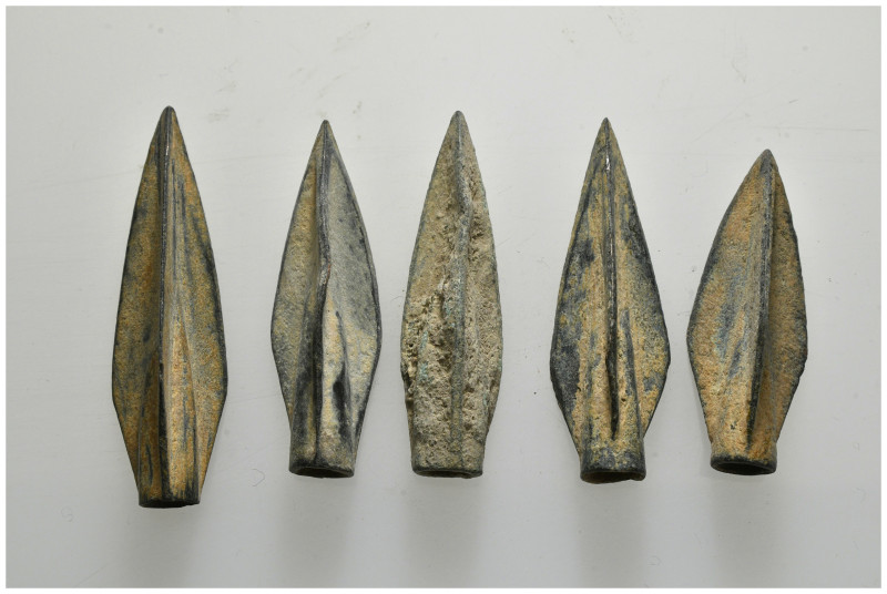 Bronze arrow head
21 g