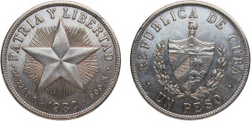 Cuba First Republic 1932 1 Peso Silver (.900) Philadelphia Mint (3550000) 26.63g AU KM 15 Y 9