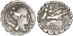 RÖMISCHE MÜNZEN. RÖMISCHE REPUBLIK. Tib. Claudius Nero.&nbsp;&nbsp; 
 Denar, 79 v. Chr. (Serratus). Kopf der Diana mit Bogen und Köcher / Victoria in...