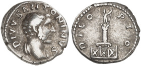 RÖMISCHE MÜNZEN. RÖMISCHE KAISERZEIT. Antoninius Pius, 138 - 161.&nbsp;&nbsp; 
 Denar, Divus-Prägung unter Marcus Aurelius. Rev. Säule mit Statue.
R...