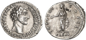RÖMISCHE MÜNZEN. RÖMISCHE KAISERZEIT. Marcus Aurelius Caesar, 139 - 161.&nbsp;&nbsp; 
 Denar. Rev. Stehende Clementia.
RIC 456; C. 25 3,82 g vz