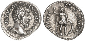 RÖMISCHE MÜNZEN. RÖMISCHE KAISERZEIT. Lucius Verus, 161 - 169.&nbsp;&nbsp; 
 Denar. Rev. Stehender Mars.
RIC 515; C. 229 3,31 g vz / ss