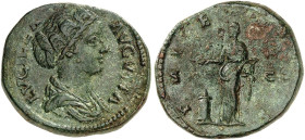 RÖMISCHE MÜNZEN. RÖMISCHE KAISERZEIT. Lucilla, gest. 182.&nbsp;&nbsp; 
 Sesterz. Rev. Stehende Pietas vor Altar.
RIC 1755; C. 53 23,77 g grüne Patin...