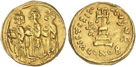 BYZANTINISCHE MÜNZEN. Heraclius, 610 - 641.&nbsp;&nbsp; 
 Solidus. Drei Regenten / Stufenkreuz. 5. Offizin.
S. 769 Gold 4,37 g ss