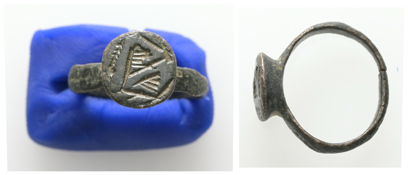 Ancient Bronze object, 2.17 g 15.29 mm