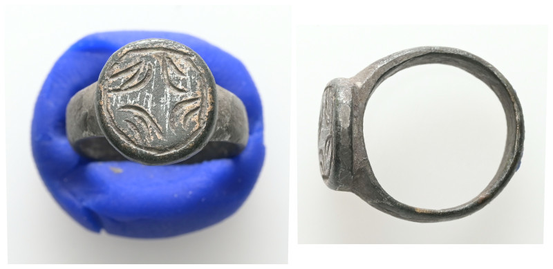 Ancient Bronze object, 5.23 g 15.81 mm