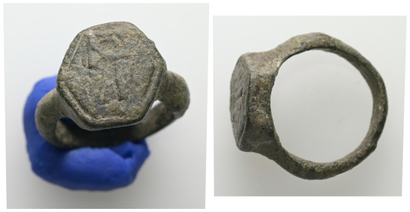 Ancient Bronze object, 9.77 g 17.45 mm