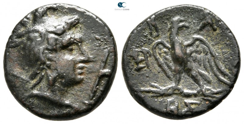 Kings of Macedon. Uncertain mint. Perseus 179-168 BC. 
Bronze Æ

17 mm., 4,69...