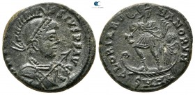 Theodosius I AD 379-395. Heraclea. Follis Æ