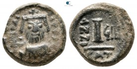 Heraclius AD 610-641. Catania. Decanummium Æ