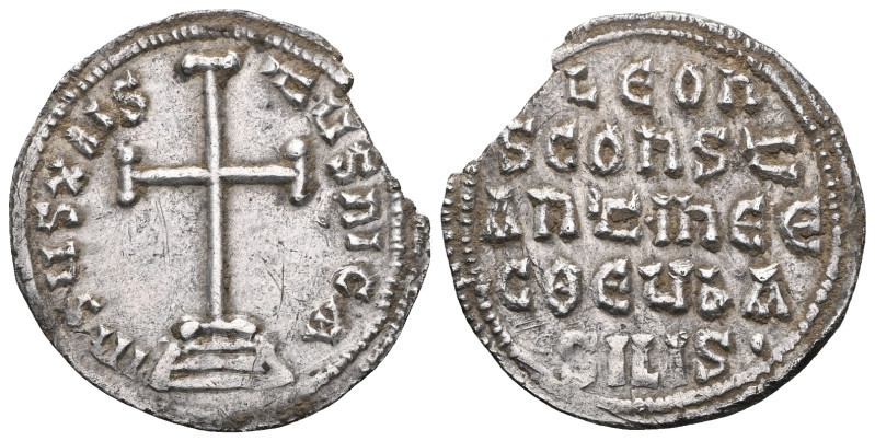 Byzantine Leo III. Miliaresion; Leo III; Constantinople, Miliaresion. Sear-1512,...