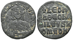 Byzantine BYZANTINE EMPIRE. Leo VI, the Wise. 886-912. Æ follis. Constantinople mint. Facing bust, wearing a crown and chlamys; +LEON BAS – ILEVS ROMI...