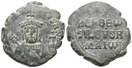 Byzantine CONSTANTINE VII PORPHYROGENITUS(913-959) and ROMANUS I LECAPENUS (920-944). Follis. Constantinople. Obv: + ROmAn' bASILEVS RWm'. Crowned and...