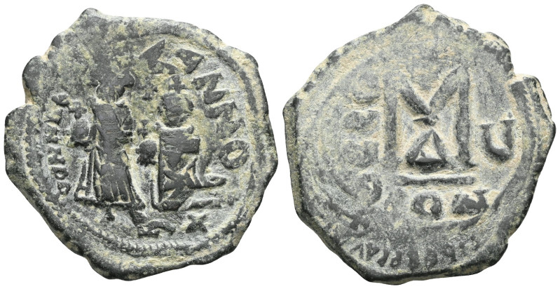 Byzantine Heraclius, with Heraclius Constantine. Follis. Año 4 = 613/614 d.C. Co...