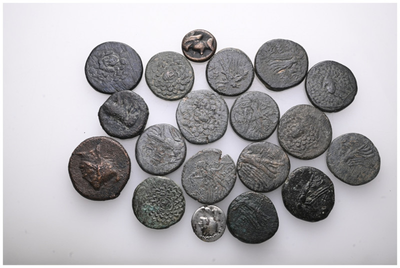 ANCIENT BRONZE COINS.SOLD AS SEEN.NO RETURN.

 Weight: lot Diameter:lot