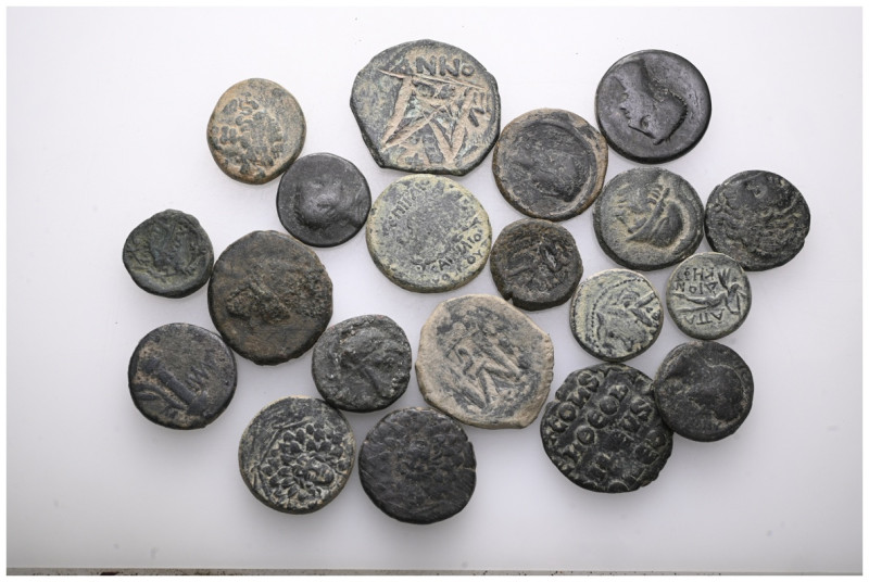 ANCIENT BRONZE COINS.SOLD AS SEEN.NO RETURN.

 Weight: lot Diameter:lot