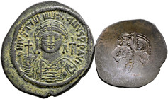 Justinianus I. 527-565. 
Lot (2 Stücke): Cu-Follis Jahr XVII (543/44) -Kyzikos- (Sommer 4.72, Sear 207). Dazu: Billon-Aspron Trachy (wohl Manuel I., ...