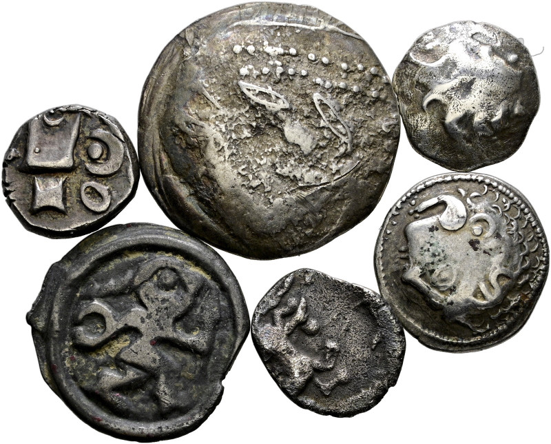 Lot (6 Stücke): dabei Ostkelten-Tetradrachme, kinnloser Typ (OTA 244/1); Volcae ...