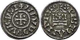 Frankreich-Karolinger. Ludwig der Fromme 814-840. 
Denar -unbestimmte Münzstätte-. Ähnlich wie vorher, jedoch mit den Umschriften +HLVDOVVICVS P sowi...
