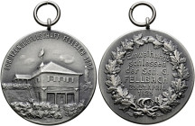 Fellbach, Stadt. . 
Tragbare, mattierte Silbermedaille 1925 von Mayer und Wilhelm (unsigniert), auf das Einweihungs­schießen der hiesigen Schützenges...