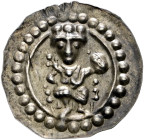 Ulm, königliche Münzstätte. Philipp von Schwaben 1198-1208. 
Brakteat 1200/1210. Auf einem angedeuteten Sessel thronender König mit geschultertem Lil...