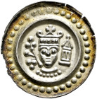 Ulm, königliche Münzstätte. Friedrich II. 1215-1250. 
Brakteat 1220-1250. Gekröntes Brustbild mit geperltem Halsabschnitt zwischen einem Blütenzweig ...