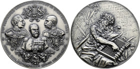 Württemberg. Wilhelm II. 1891-1918. 
Zinn-versilbertes Medaillon 1896 von K. Schäfer (bei Mayer und Wilhelm nach einem Modell von H. Dürrich), auf da...