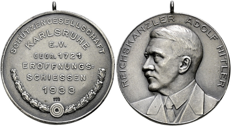 Drittes Reich. . 
Tragbare, mattierte Silbermedaille 1933 unsigniert, auf das E...