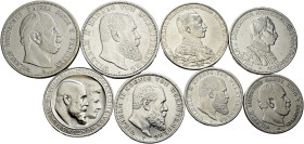 Lots. . 
8 Stücke: KAISERREICH-Silbermünzen, dabei PREUSSEN, 5 Mark 1875 B, 2 Mark 1876 A, 3 Mark 1913 und 1914 A Uniform; WÜRTTEMBERG, 5 Mark 1904 F...