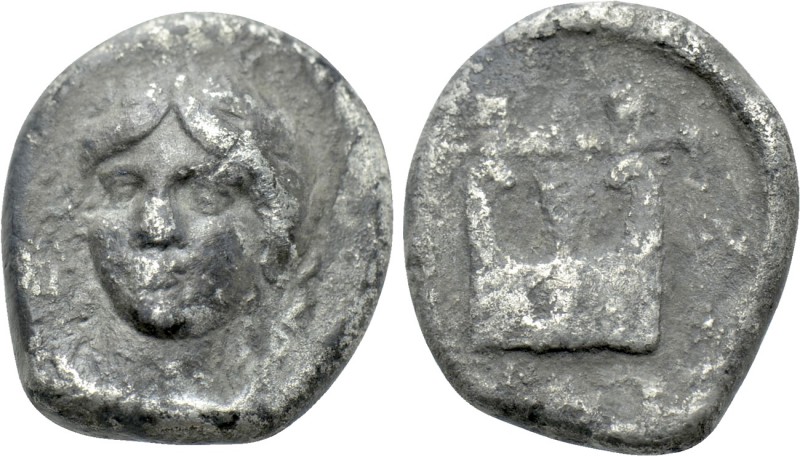 IONIA. Magnesia ad Maeandrum. Diobol? (4th-3rd centuries BC). 

Obv: Laureate ...