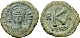 MAURICE TIBERIUS (582-602). Half Follis. Ravenna.