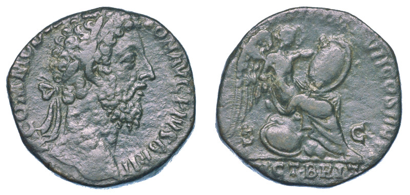 COMMODO, 177-192.

Sesterzio, anno 185. Roma.

Testa laureata a d. R/ Vittor...