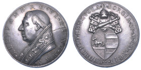STATO PONTIFICIO. ALESSANDRO VI (Rodrigo de Borja di Jàtiva), 1492-1503. Medaglia 1492 di restituzione in argento (1664). Elezione al Pontificato.
