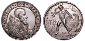 STATO PONTIFICIO. PAOLO III  (Alessandro Farnese), 1534-1549. Medaglia in argento A. XVI. Conferimento di Parma e Piacenza a Pier Luigi Farnese.