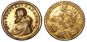 STATO PONTIFICIO. PIO V (Antonio Ghislieri), 1566-1572. Medaglia in bronzo dorato A. VI. Ricordo della battaglia di Lepanto.