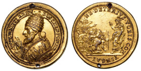 STATO PONTIFICIO. PIO V (Antonio Ghislieri), 1566-1572. Medaglia in bronzo dorato (1566). Giubileo straordinario del 1566.