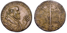STATO PONTIFICIO. SISTO V (Felice Peretti), 1585-1590. Medaglia in bronzo A. V (1589). Completamento della ritrutturazione del complesso del Laterano.